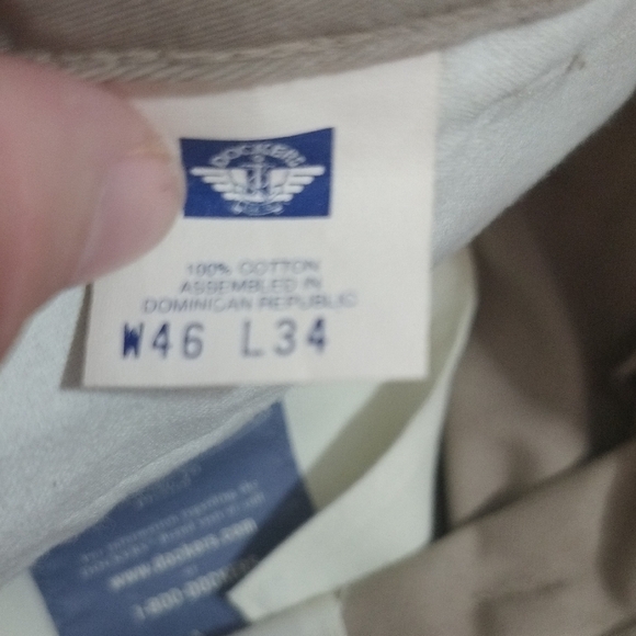 Dockers Men's Khaki Chinos - Picture 9 of 10